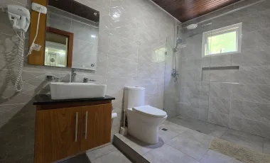 7 Bedroom Villa for sale in Hua Taphan, Amnat Charoen