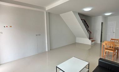 Townhome for rent with furniture in Ban chang Phala Beach