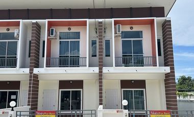 Townhome for rent with furniture in Ban chang Phala Beach