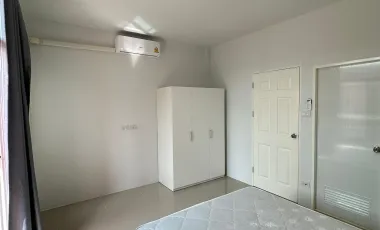 Townhome for rent with furniture in Ban chang Phala Beach