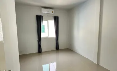 Townhome for rent with furniture in Ban chang Phala Beach