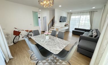Luxury house in city fully furnished