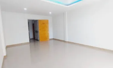 2 Bedroom Townhouse for sale in Nam Ruem, Tak