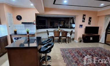 Stunning 2-Bedroom Condo with Seaview & Mountain View