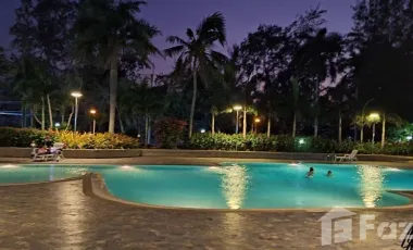 Stunning 2-Bedroom Condo with Seaview & Mountain View