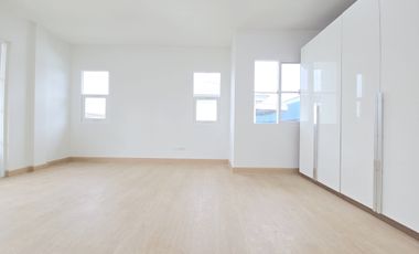 บ้านเดี่ยว Land & Houses ใกล้เมกาบางนา ราคาไม่ถึง 5 ล้าน!