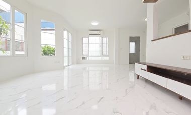 บ้านเดี่ยว Land & Houses ใกล้เมกาบางนา ราคาไม่ถึง 5 ล้าน!