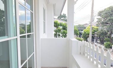 บ้านเดี่ยว Land & Houses ใกล้เมกาบางนา ราคาไม่ถึง 5 ล้าน!