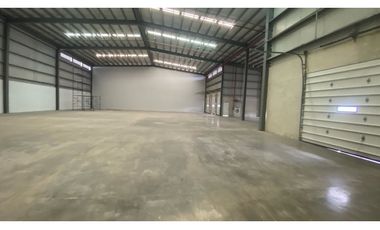 Bodegas o Galeras Industriales en Llano Bonito en Alquiler- LH