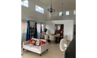 ALQUILO CASA AMOBLADA EN ARRAIJAN JUAN DEMOTENES RESIDENCIA HILLTOP 3R