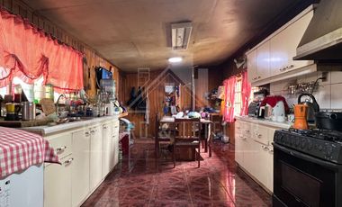 EN VENTA HERMOSA PARCELA CON CASA