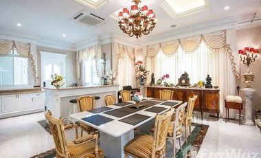 5 Bedroom Villa for sale in Din Daeng, Bangkok