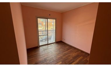VENTA 3 AMBIENTES CON COCHERA DOBLE EN LANUS OESTE