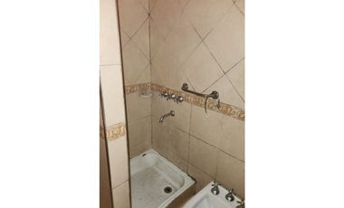 VENTA 3 AMBIENTES CON COCHERA DOBLE EN LANUS OESTE