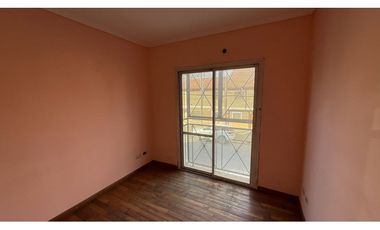 VENTA 3 AMBIENTES CON COCHERA DOBLE EN LANUS OESTE