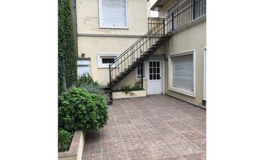 VENTA CHALET CON DEPARTAMENTO INDEPENDIENTE Y QUINCHO ASADOR