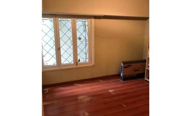 VENTA CHALET CON DEPARTAMENTO INDEPENDIENTE Y QUINCHO ASADOR