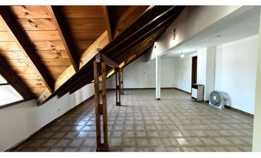 VENTA CASA 4 DORMITORIOS Y DEPARTAMENTO LOTE 333m2 ZACAGNINI