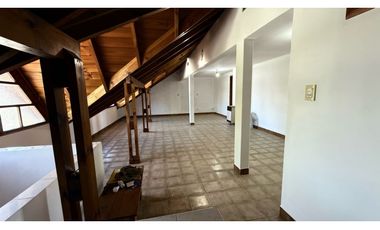 VENTA CASA 4 DORMITORIOS Y DEPARTAMENTO LOTE 333m2 ZACAGNINI