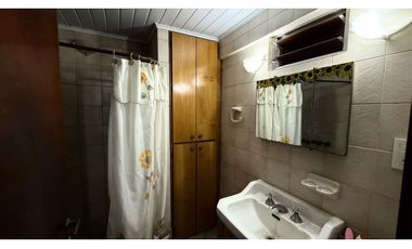 VENTA CASA 4 DORMITORIOS Y DEPARTAMENTO LOTE 333m2 ZACAGNINI