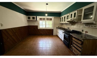 VENTA CASA 4 DORMITORIOS Y DEPARTAMENTO LOTE 333m2 ZACAGNINI