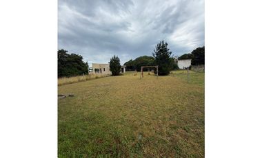 VENTA - Casa 3 ambientes, amplio terreno - Zona Chapadmalal