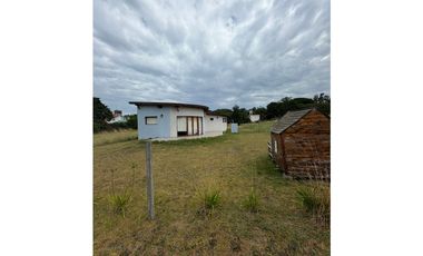 VENTA - Casa 3 ambientes, amplio terreno - Zona Chapadmalal