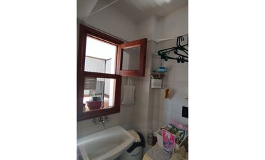 Semipiso 3 ambientes Edif. Categoría. Plaza Mitre