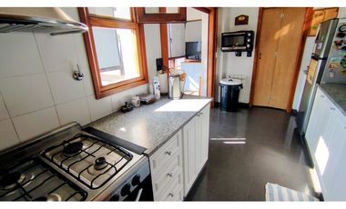 Semipiso 3 ambientes Edif. Categoría. Plaza Mitre