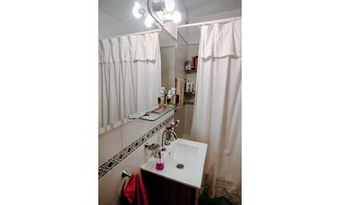 Semipiso 3 ambientes Edif. Categoría. Plaza Mitre