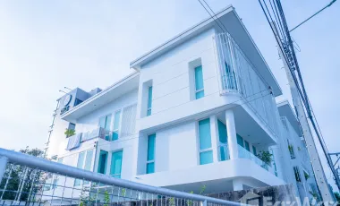 4 Bedroom Villa for sale in Saphan Sung, Bangkok
