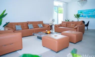 4 Bedroom Villa for sale in Saphan Sung, Bangkok