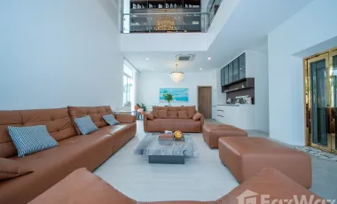 4 Bedroom Villa for sale in Saphan Sung, Bangkok