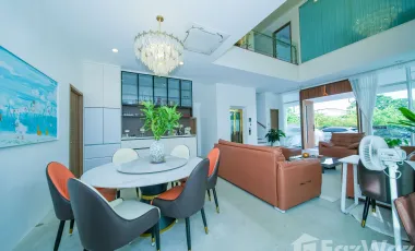 4 Bedroom Villa for sale in Saphan Sung, Bangkok