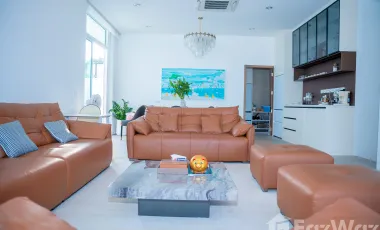 4 Bedroom Villa for sale in Saphan Sung, Bangkok