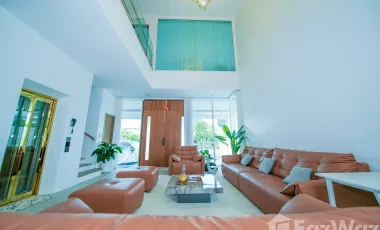 4 Bedroom Villa for sale in Saphan Sung, Bangkok