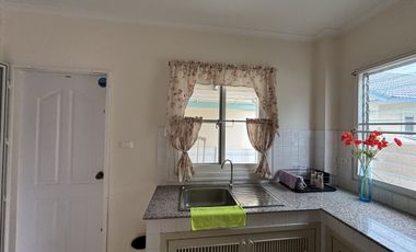 3 BR COZY COTTAGE HOUSE