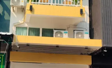 3 Bedroom Townhouse for sale in Chang Phueak, Chiang Mai