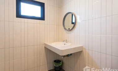 4 Bedroom Villa for sale in San Sai Luang, Chiang Mai