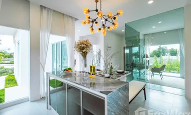 4 Bedroom House for sale at Ray Hangdong