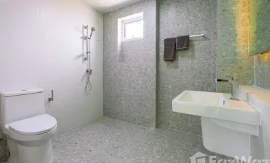 4 Bedroom House for sale at Ray Hangdong