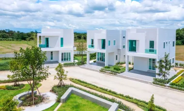 3 Bedroom House for sale at Ray Hangdong