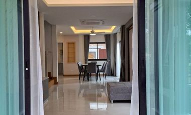 4BR House in Laguna Home 5