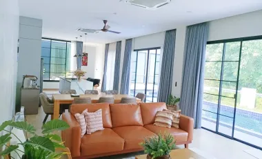 4 Bedroom House for sale in San Kamphaeng, Chiang Mai
