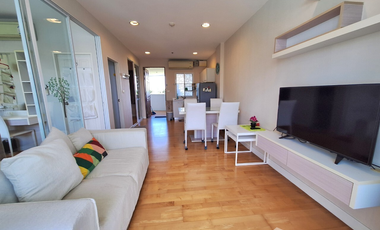 Lovely condo with 2bedrooms and 1bathrooms