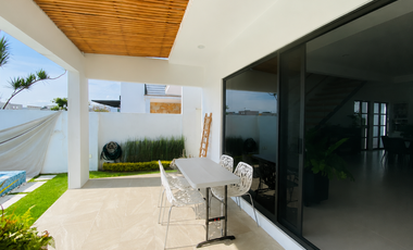 Casa en Fraccionamiento en Burgos Bugambilias Temixco - M2AI-893-Fr
