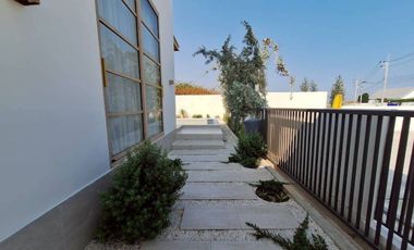 3 Bedroom Pool Villa for Rent in Cha Am