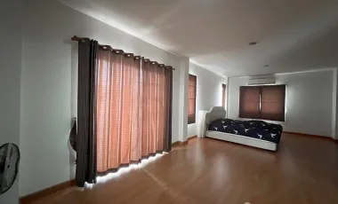 3 Bedroom House for sale at Baan Rungaroon 3