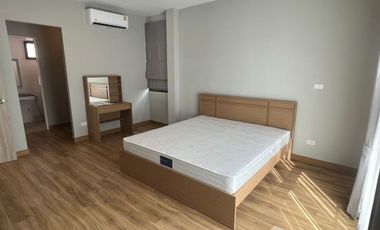 3 Bedrooms House for rent in Graceland