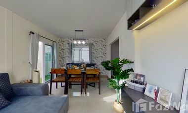 4 Bedroom House for sale at Thanakrit House